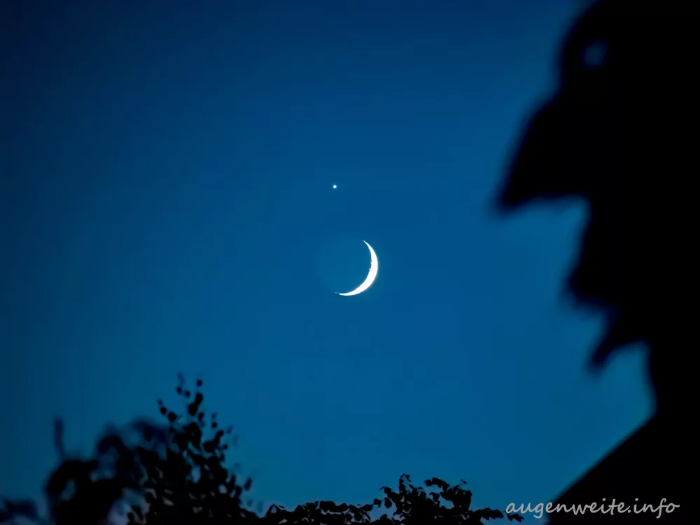 Mondsichel und Venus, imaginärer Beobachter